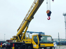 Автокран XCMG 30 тонн, 50 метров