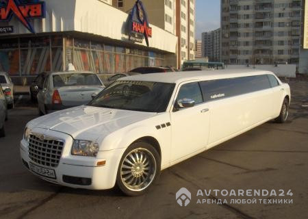Chrysler 300 С Белый с золотой крошкой - аренда, прокат