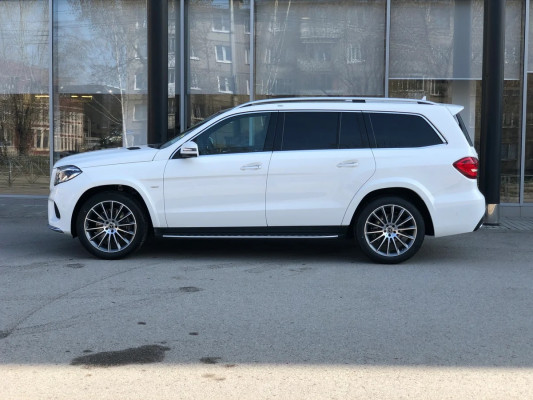 Mercedes-Benz GLS, белый