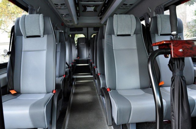 Volkswagen Crafter, 18-20 мест - аренда, прокат