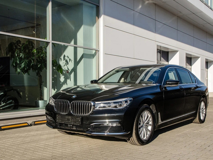 BMW 7, g12 черная - аренда, прокат