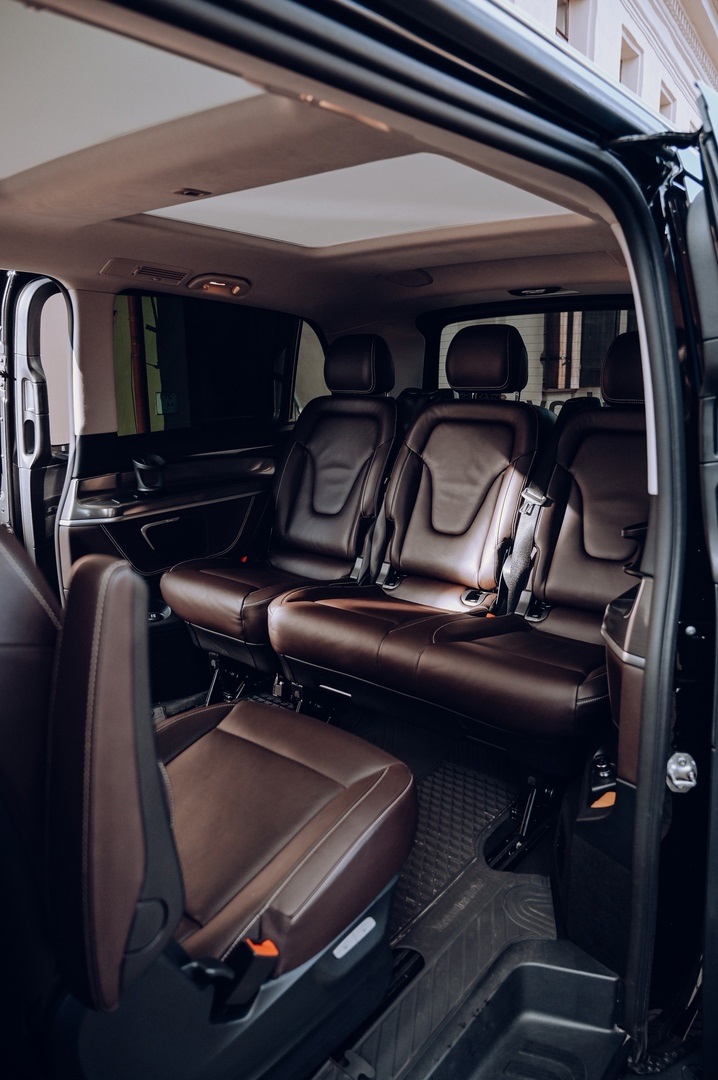 Mercedes-Benz V-class VIP, 4-6 мест - аренда, прокат