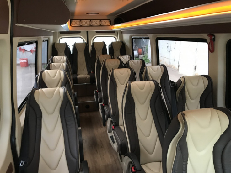 Mercedes-Benz Sprinter VIP, 17-18 мест - аренда, прокат