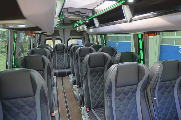 Микроавтобус Mercedes-Benz Sprinter NEW, 18-19 мест - аренда, прокат